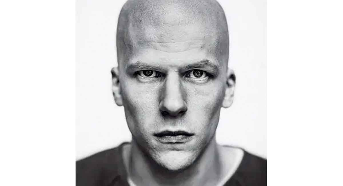 Lex Luthor'dan İlk Fotoğraf Geldi