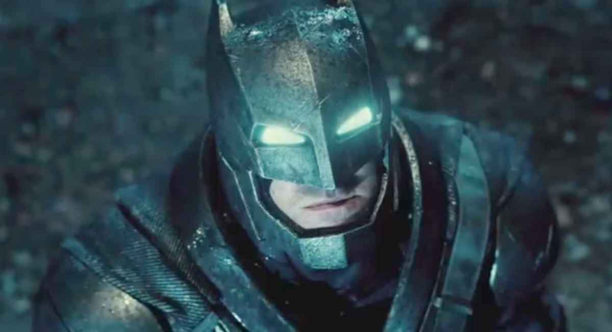 Batman v Superman: Dawn of Justice Traileri Yayınlandı