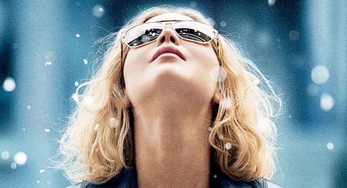 Jennifer Lawrence'ın Yeni Filmi Joy'un Afişi Geldi