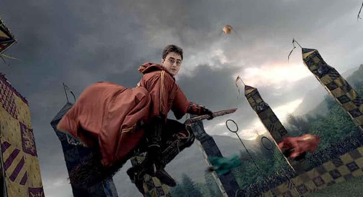 Quidditch ile Skydiving Yapan Çılgınlar